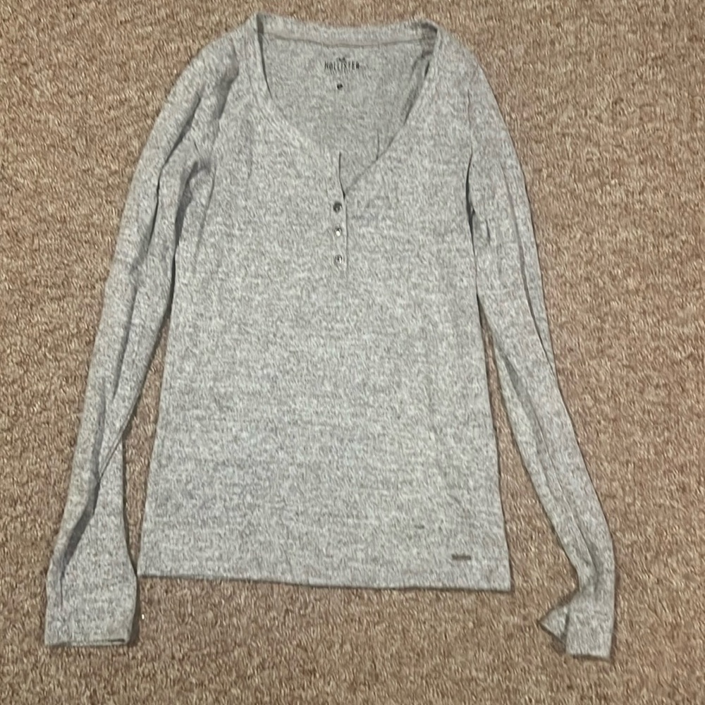 Hollister women’s gray soft long sleeve shirt  size small slim.